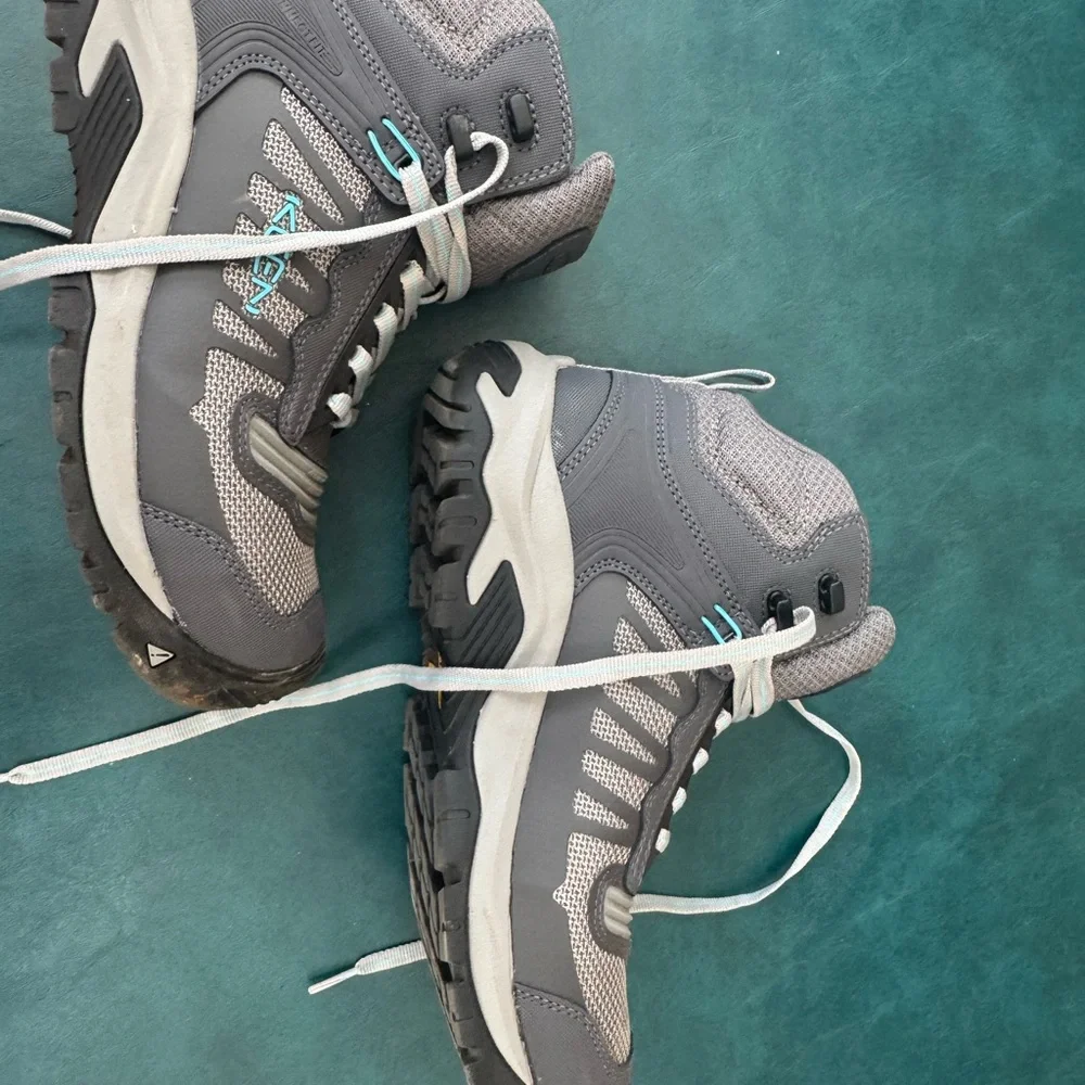 Keen utility carbon toe hiking boots - Picture 2 of 4